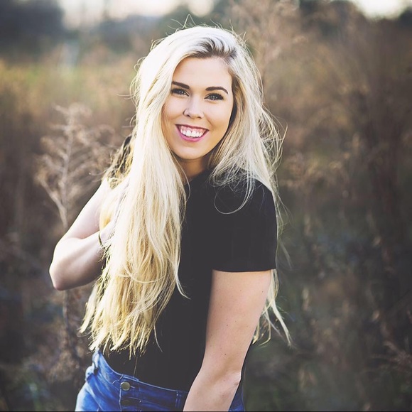 Meet your Posher, Megan - Picture 1 of 1